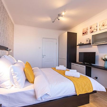 Onyx - Wonder Aparthotel Brasov Luaran gambar