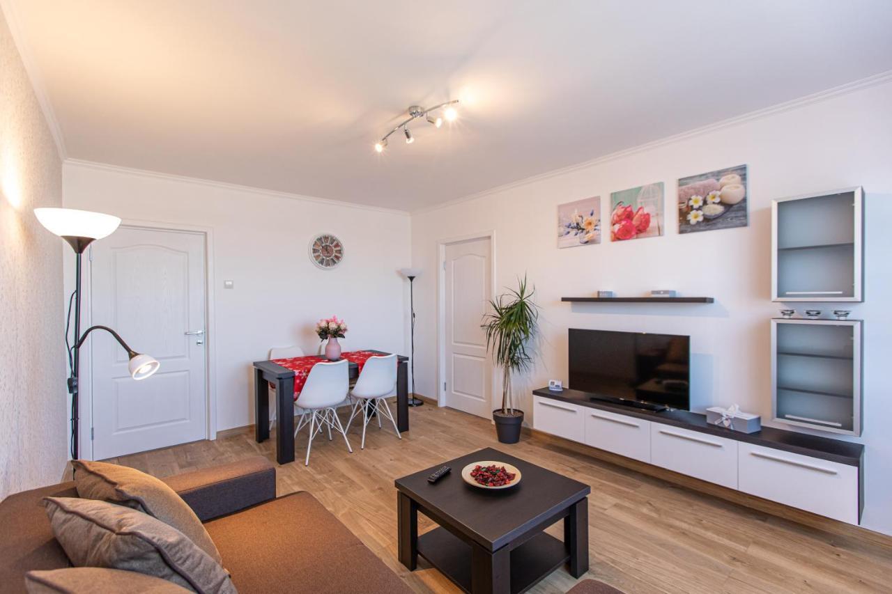 Onyx - Wonder Aparthotel Brasov Luaran gambar
