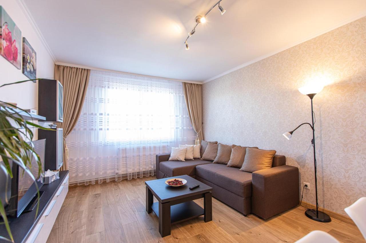 Onyx - Wonder Aparthotel Brasov Luaran gambar